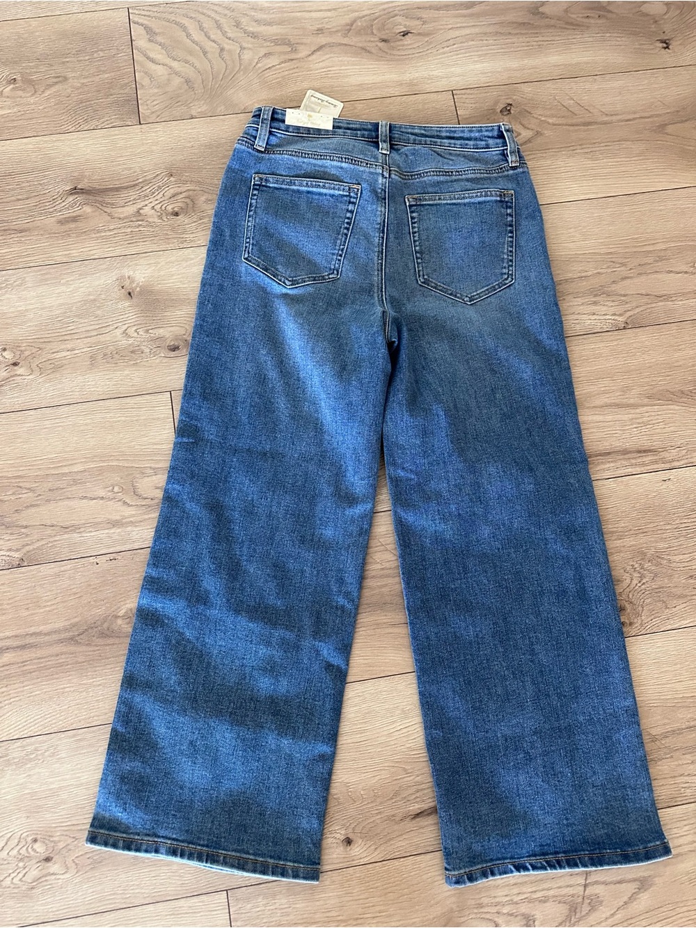 NWT Tommy Bahama Indigo Palm High-Rise Wide Crop Jeans Size 6 - Picture 3 of 8